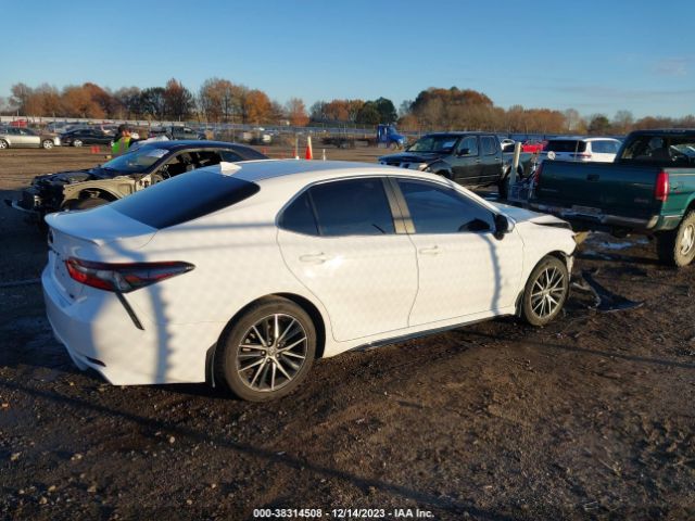 Photo 3 VIN: 4T1T11AK3MU556460 - TOYOTA CAMRY 