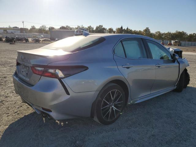 Photo 2 VIN: 4T1T11AK3NU689480 - TOYOTA CAMRY SE 