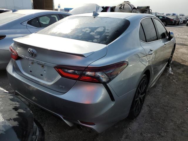 Photo 2 VIN: 4T1T11AK3PU730726 - TOYOTA CAMRY SE N 