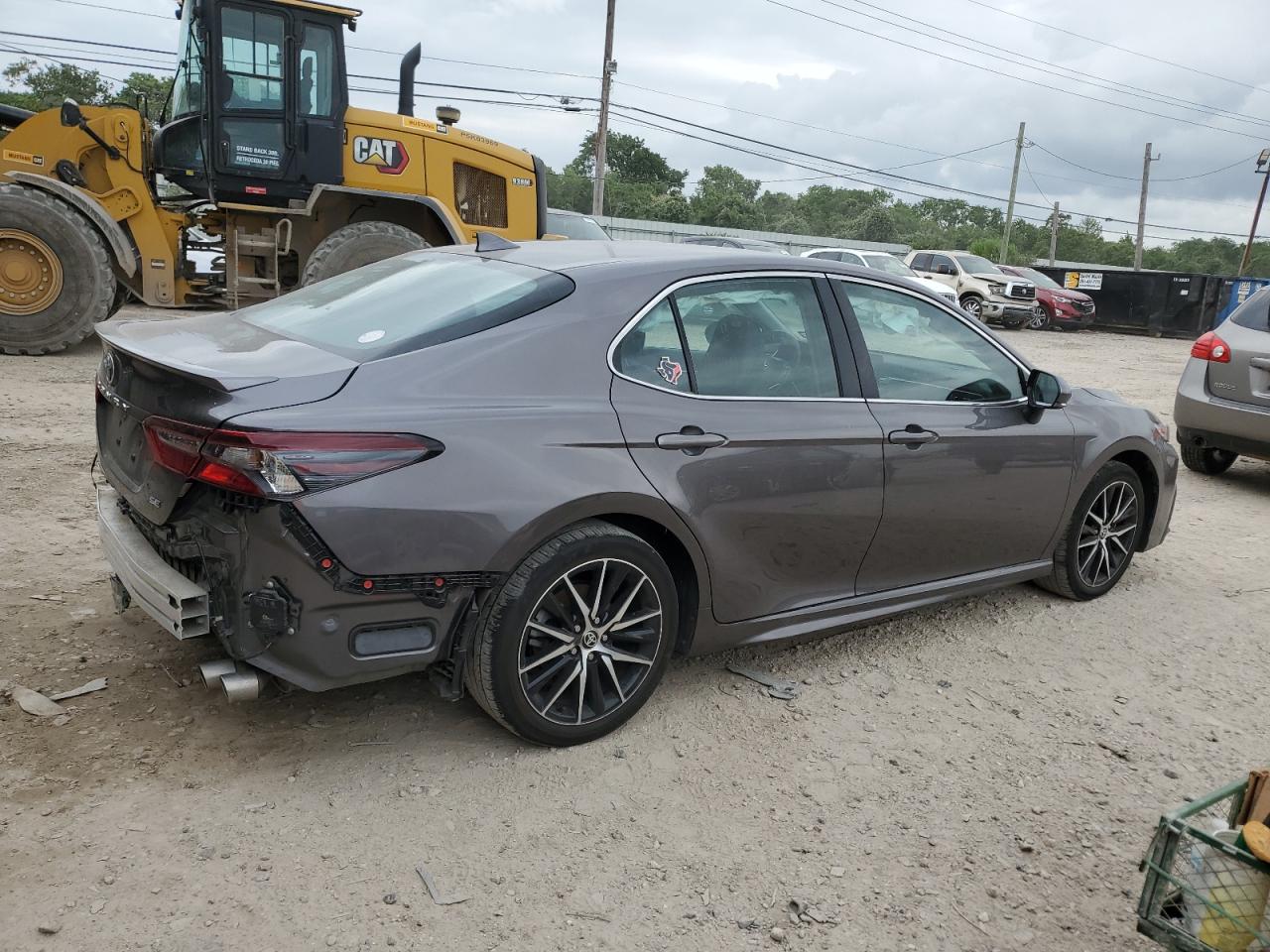 Photo 2 VIN: 4T1T11AK3PU795270 - TOYOTA CAMRY 