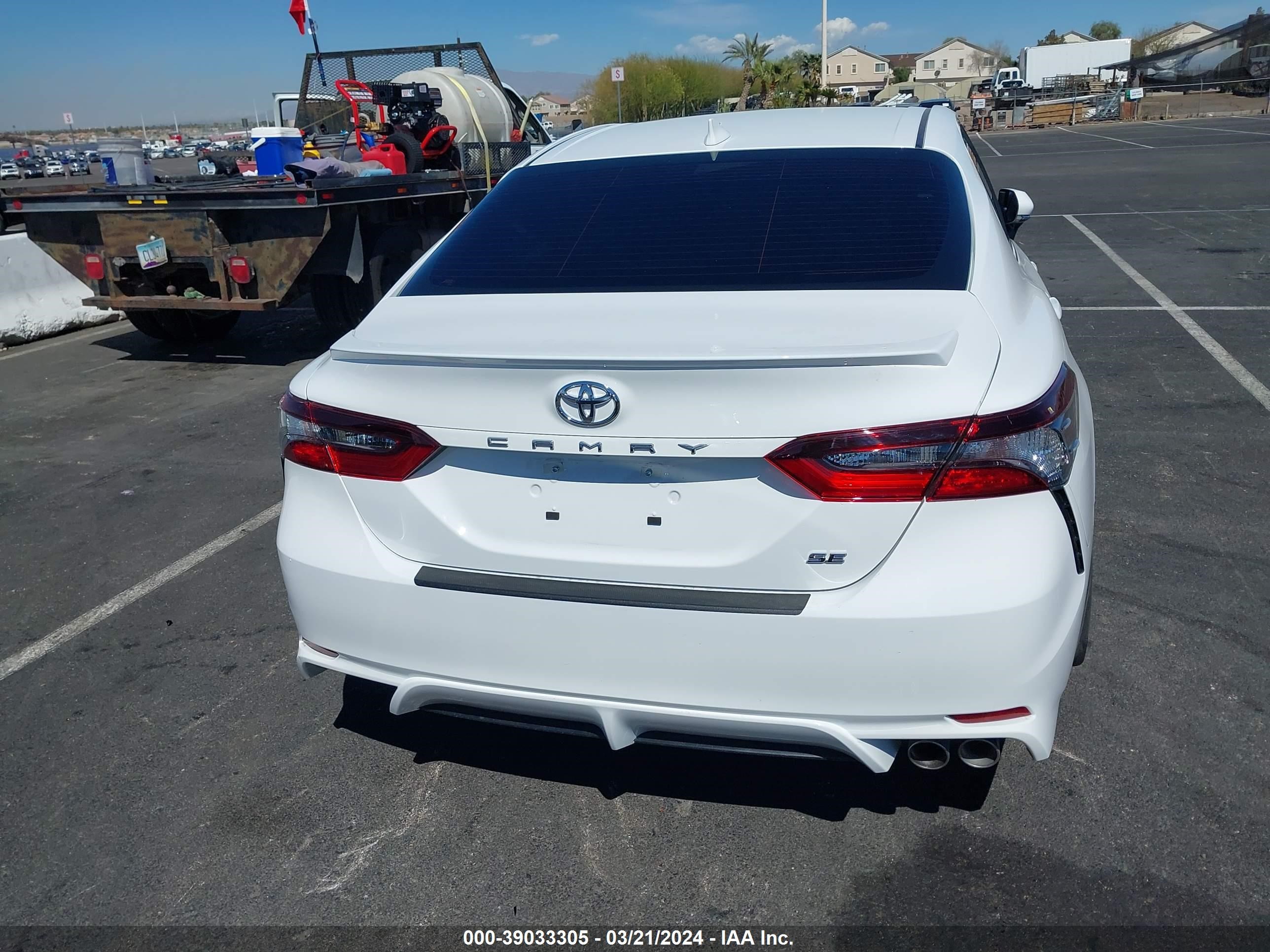 Photo 16 VIN: 4T1T11AK3RU880211 - TOYOTA CAMRY 