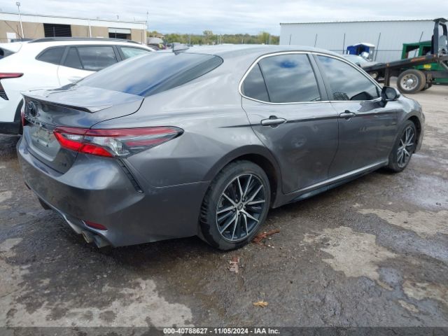 Photo 3 VIN: 4T1T11AK4MU533933 - TOYOTA CAMRY 