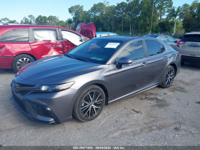 Photo 1 VIN: 4T1T11AK4NU057880 - TOYOTA CAMRY 