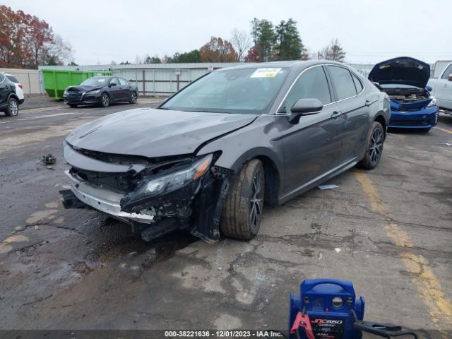 Photo 1 VIN: 4T1T11AK4NU687902 - TOYOTA CAMRY 