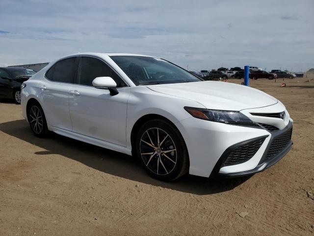 Photo 3 VIN: 4T1T11AK4RU865412 - TOYOTA CAMRY SE N 