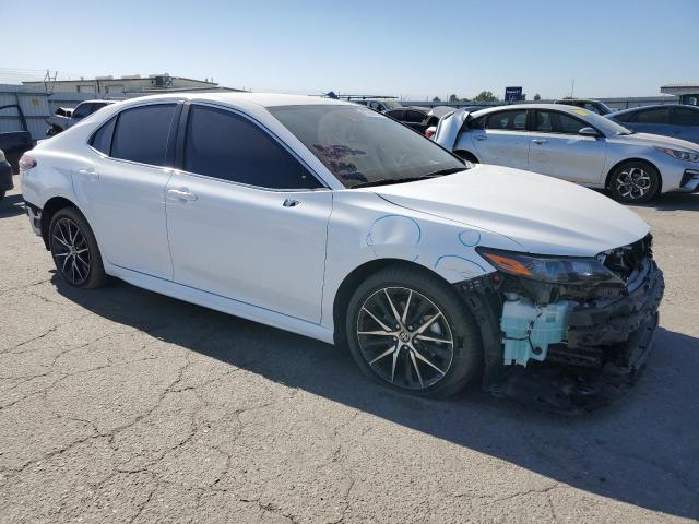 Photo 3 VIN: 4T1T11AK4RU872263 - TOYOTA CAMRY SE N 