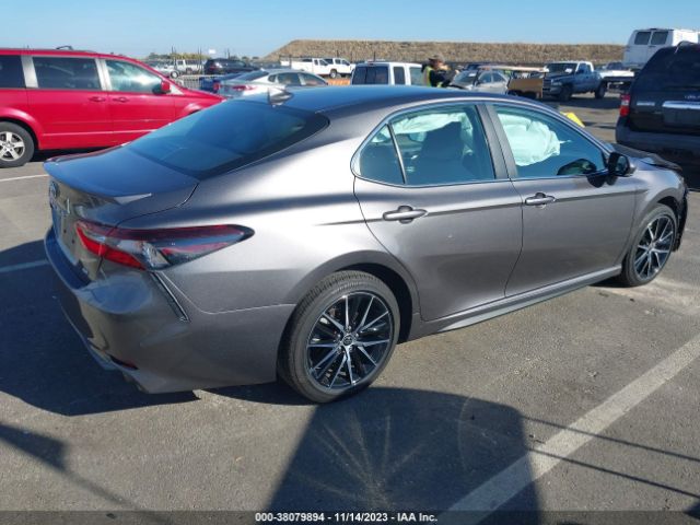 Photo 3 VIN: 4T1T11AK5MU557903 - TOYOTA CAMRY 