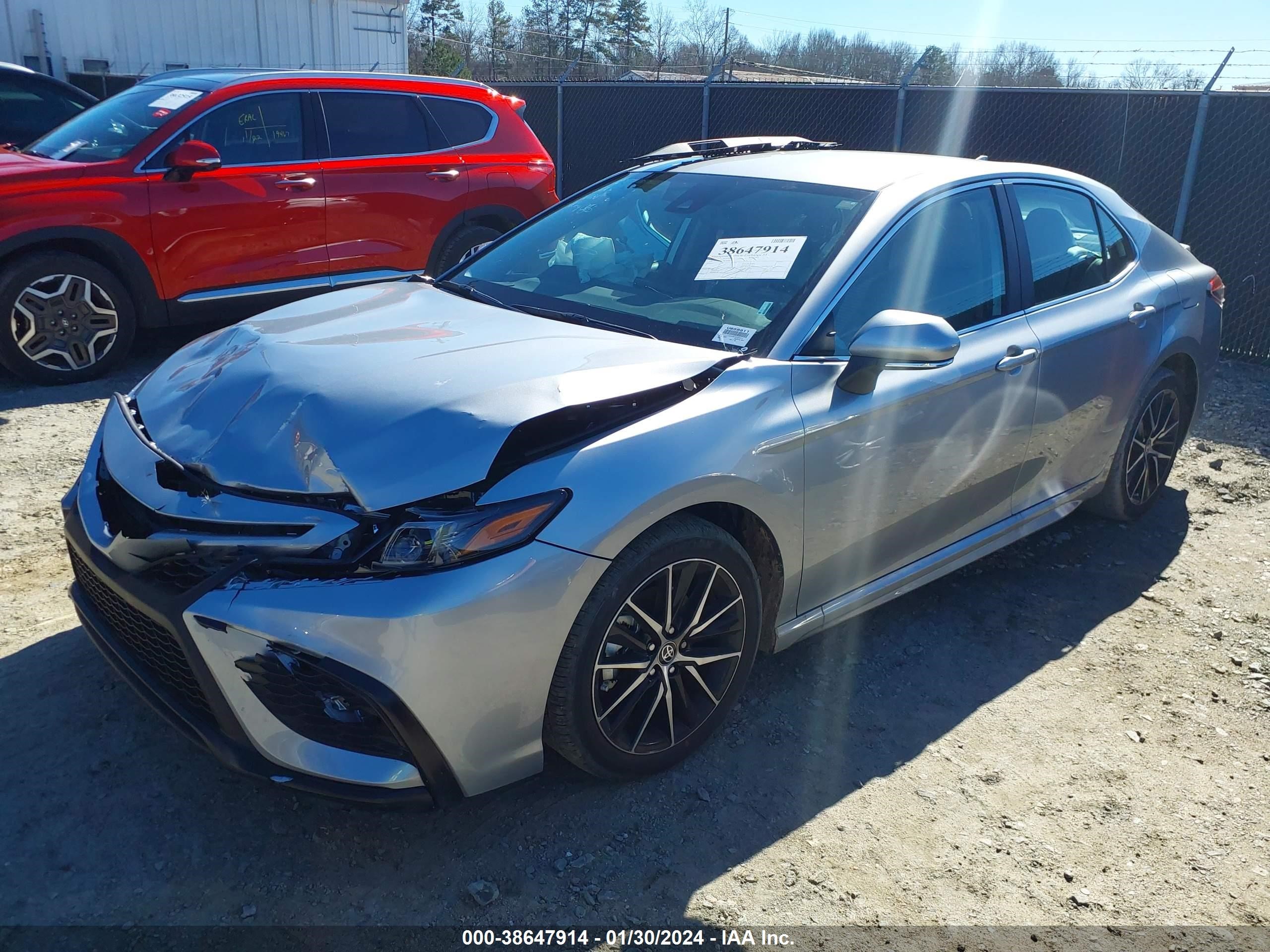 Photo 1 VIN: 4T1T11AK5RU858811 - TOYOTA CAMRY 