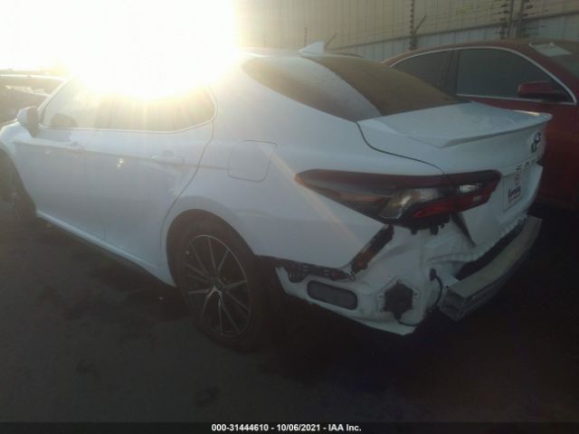 Photo 2 VIN: 4T1T11AK6MU558123 - TOYOTA CAMRY 