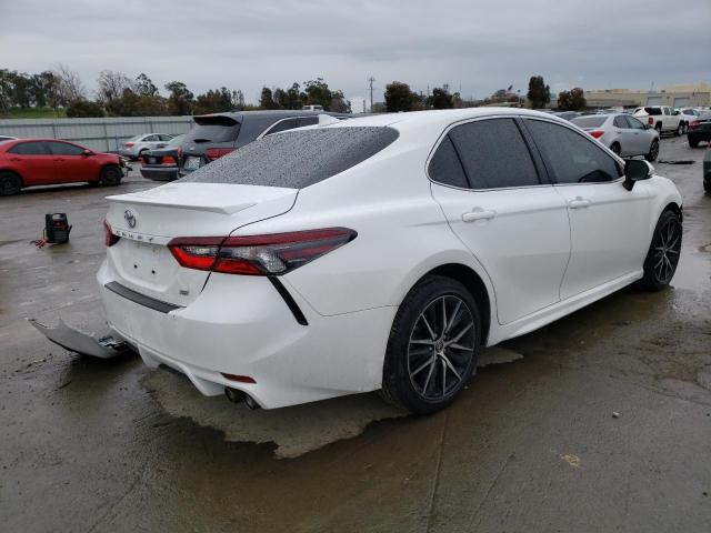 Photo 2 VIN: 4T1T11AK6NU051255 - TOYOTA CAMRY SE 