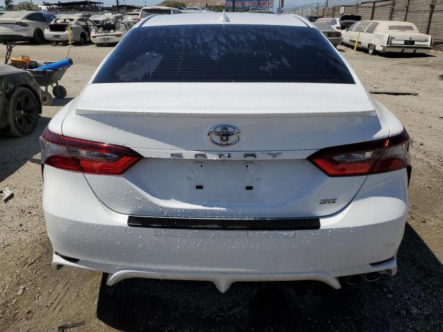 Photo 5 VIN: 4T1T11AK6NU657428 - TOYOTA CAMRY SE 