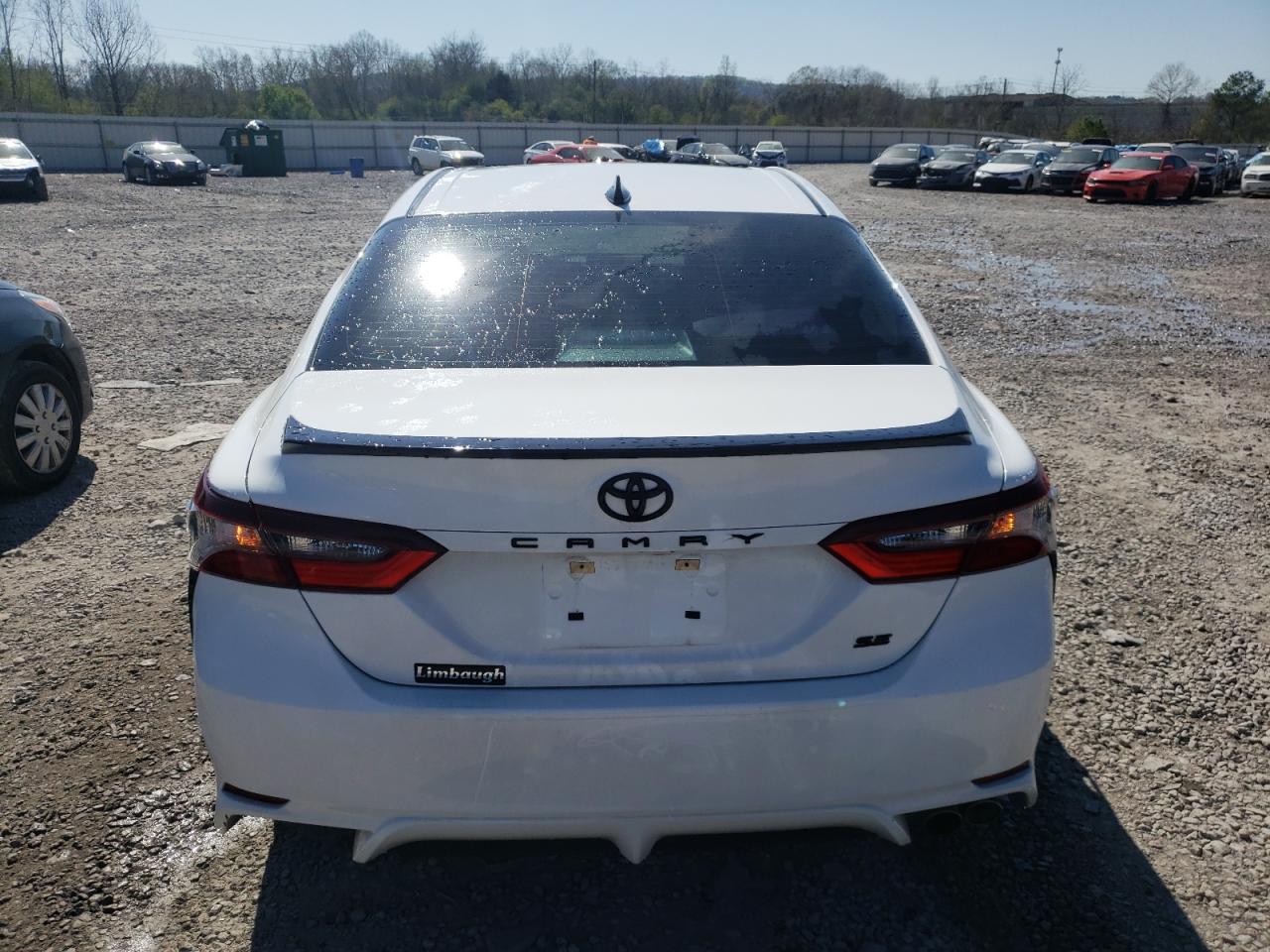 Photo 5 VIN: 4T1T11AK7NU017597 - TOYOTA CAMRY 