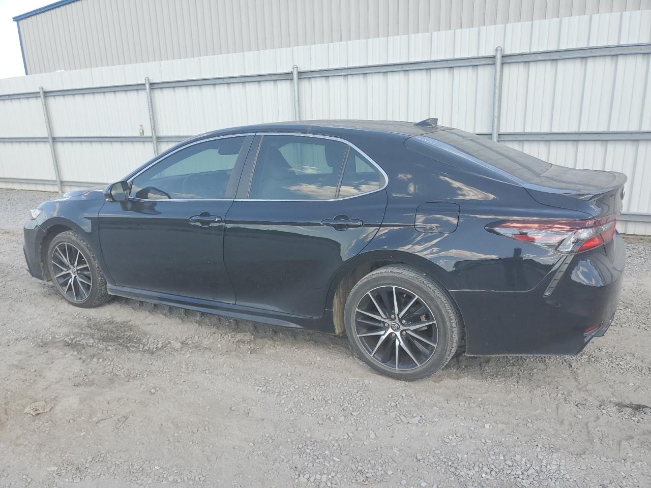 Photo 1 VIN: 4T1T11AK8MU532882 - TOYOTA CAMRY 