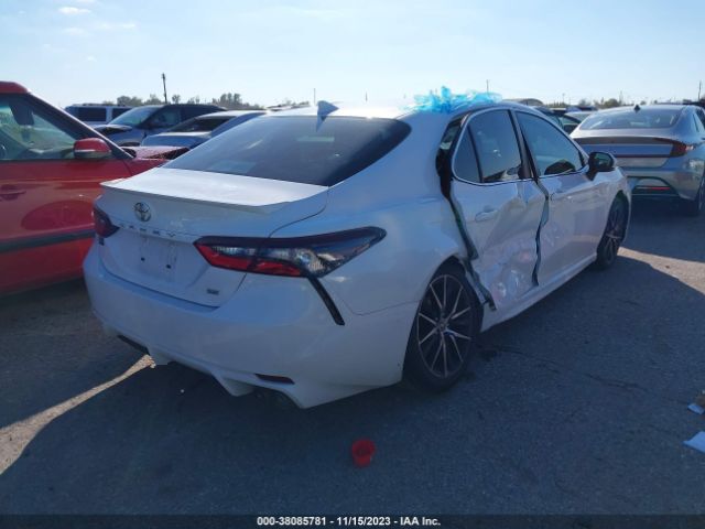 Photo 3 VIN: 4T1T11AK8MU533952 - TOYOTA CAMRY 