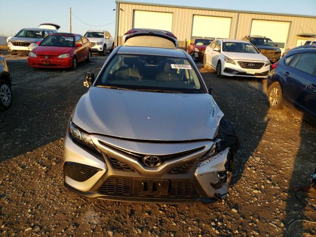 Photo 4 VIN: 4T1T11AK8NU030035 - TOYOTA CAMRY SE 