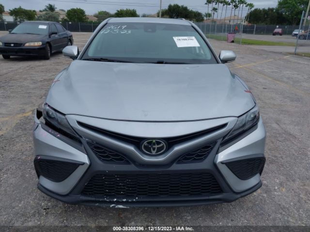 Photo 5 VIN: 4T1T11AK8NU623619 - TOYOTA CAMRY 