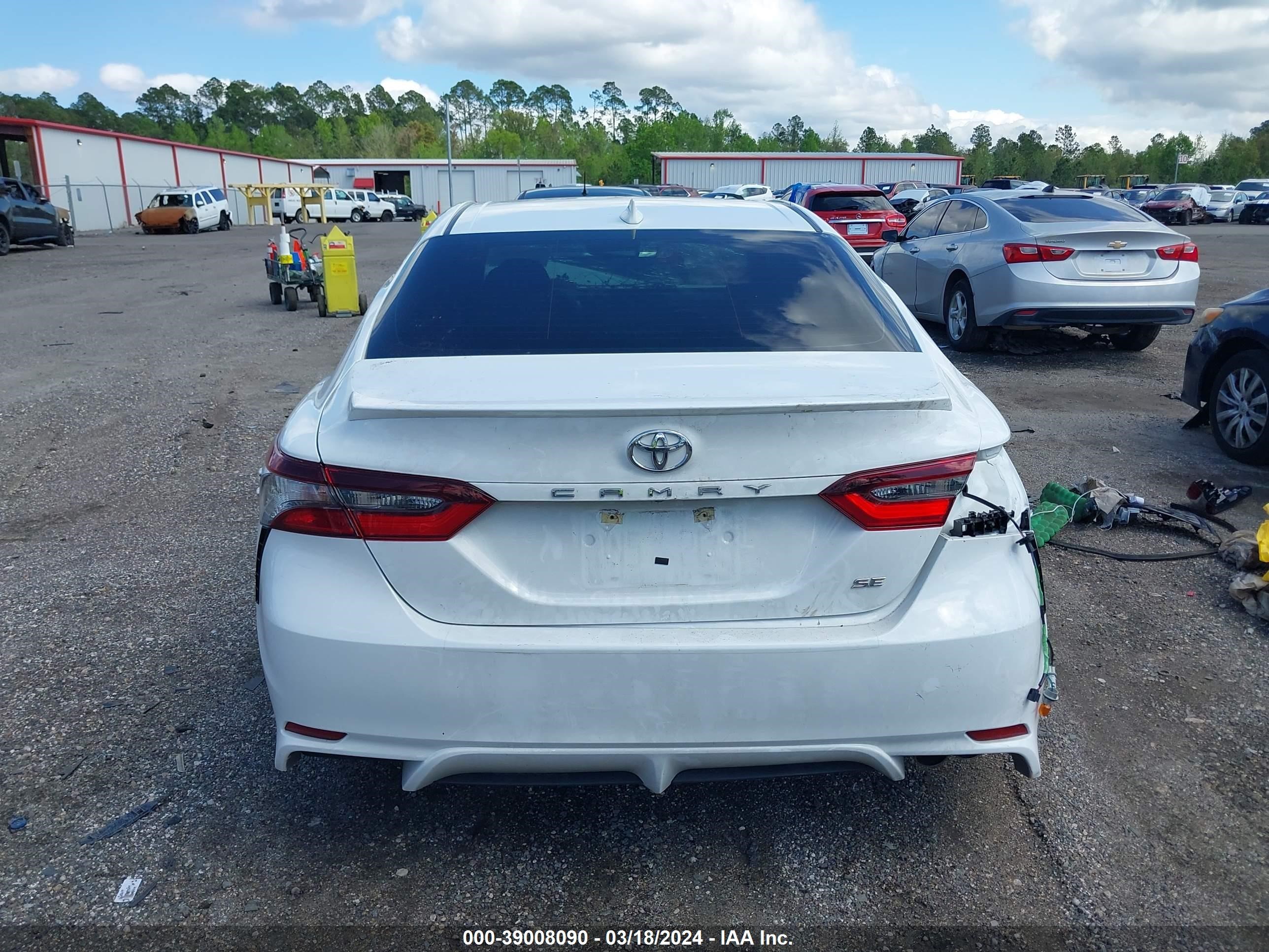 Photo 14 VIN: 4T1T11AK8RU845180 - TOYOTA CAMRY 