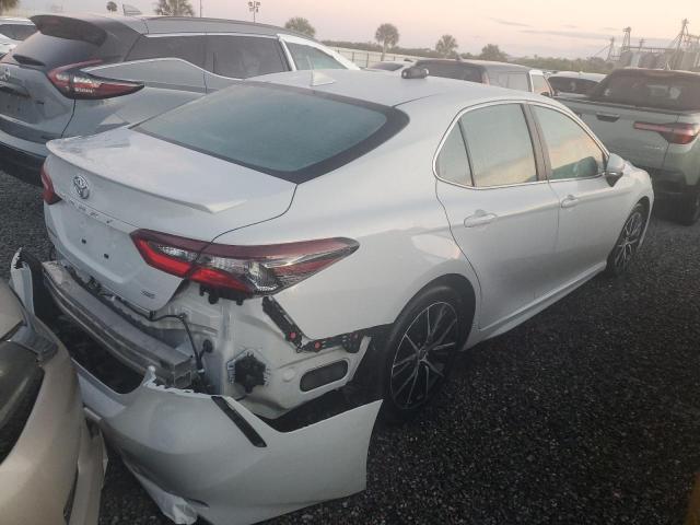 Photo 2 VIN: 4T1T11AK9NU044171 - TOYOTA CAMRY SE 