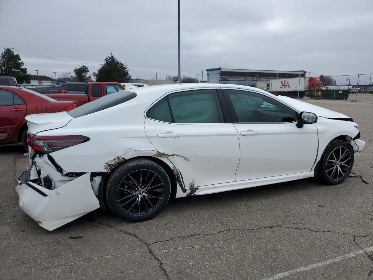 Photo 2 VIN: 4T1T11AK9PU747255 - TOYOTA CAMRY 