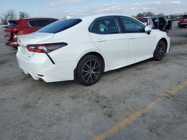 Photo 2 VIN: 4T1T11AKXMU430970 - TOYOTA CAMRY SE 