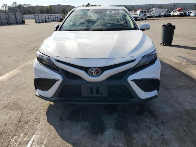 Photo 4 VIN: 4T1T11AKXMU430970 - TOYOTA CAMRY SE 