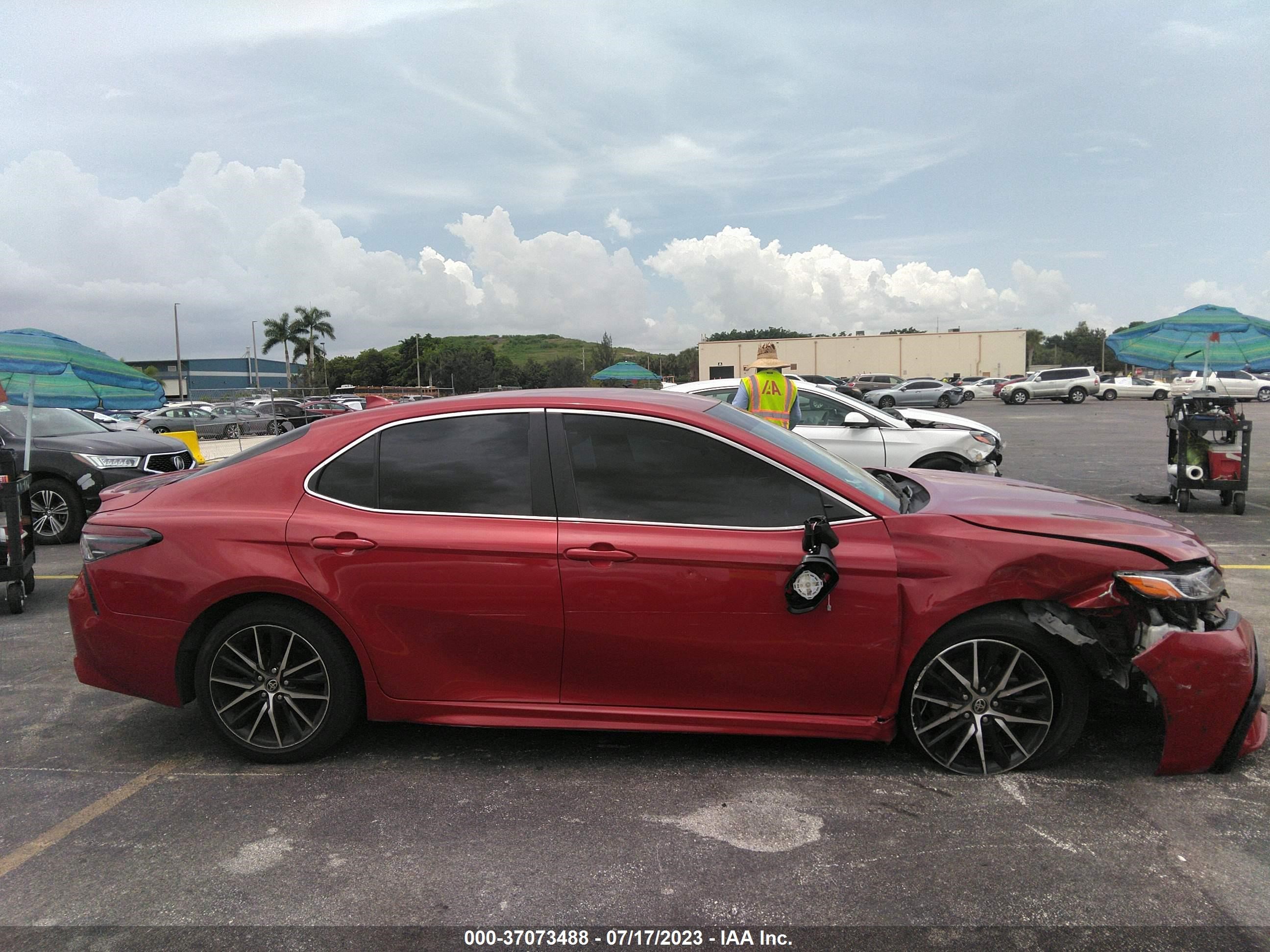 Photo 13 VIN: 4T1T11AKXMU474094 - TOYOTA CAMRY 