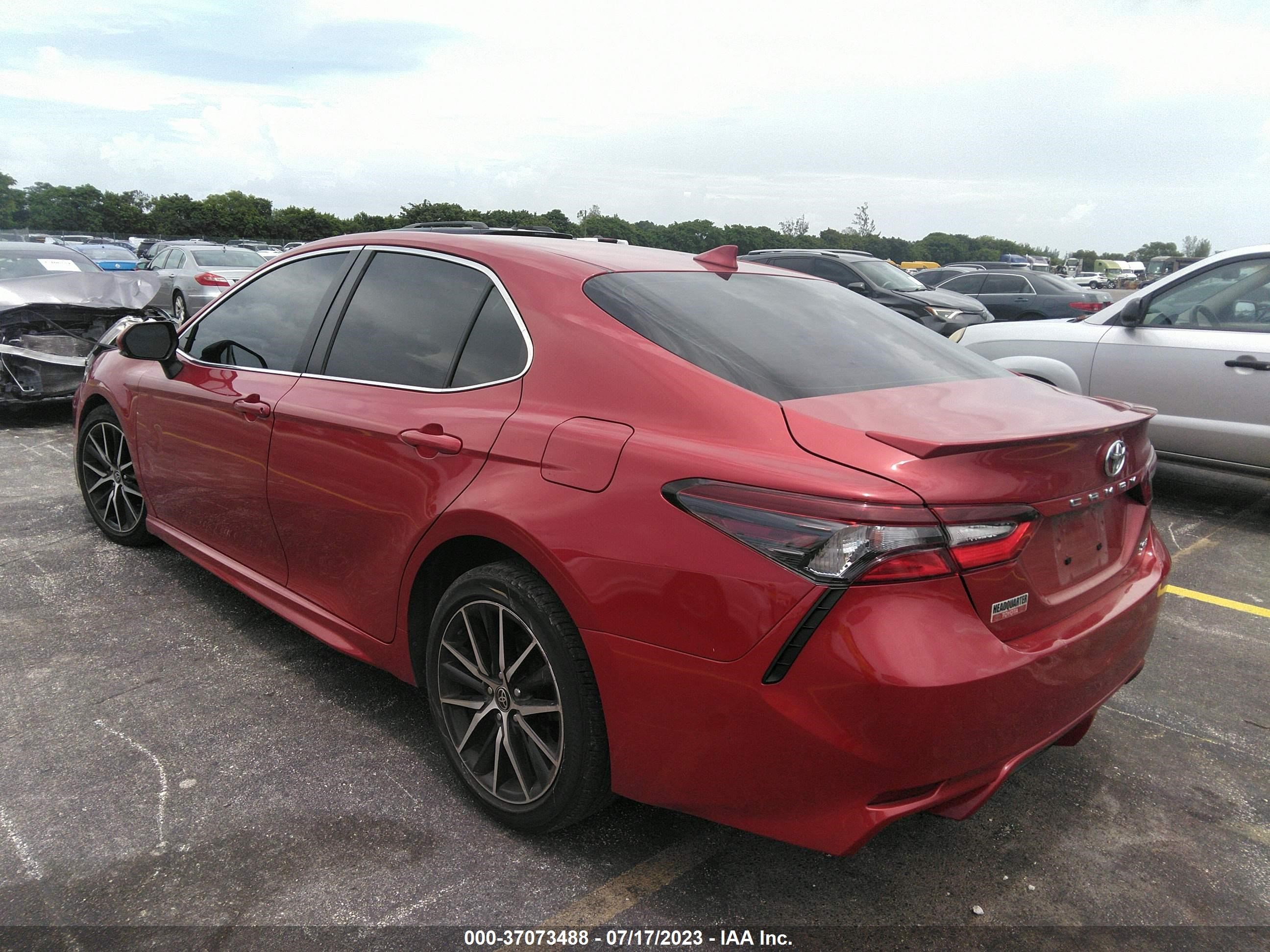 Photo 2 VIN: 4T1T11AKXMU474094 - TOYOTA CAMRY 