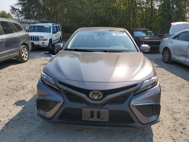 Photo 4 VIN: 4T1T11BK0NU069555 - TOYOTA CAMRY SE 