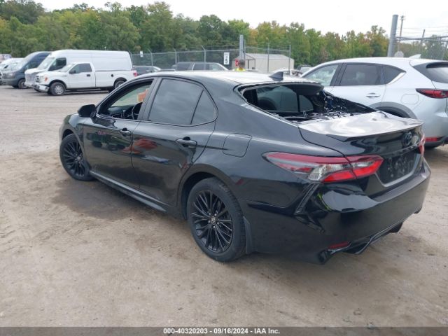 Photo 2 VIN: 4T1T11BK2MU046373 - TOYOTA CAMRY 