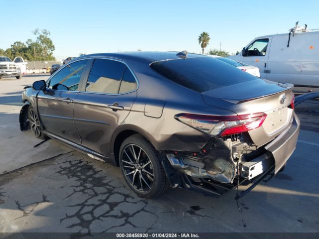 Photo 2 VIN: 4T1T11BK4MU042163 - TOYOTA CAMRY 