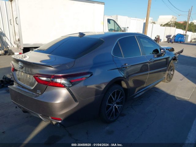 Photo 3 VIN: 4T1T11BK4MU042163 - TOYOTA CAMRY 