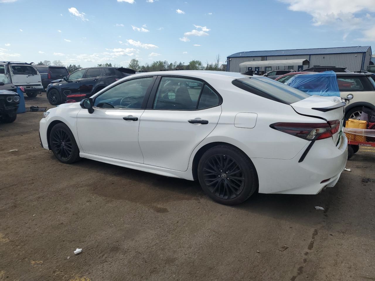 Photo 1 VIN: 4T1T31AK6NU033977 - TOYOTA CAMRY 