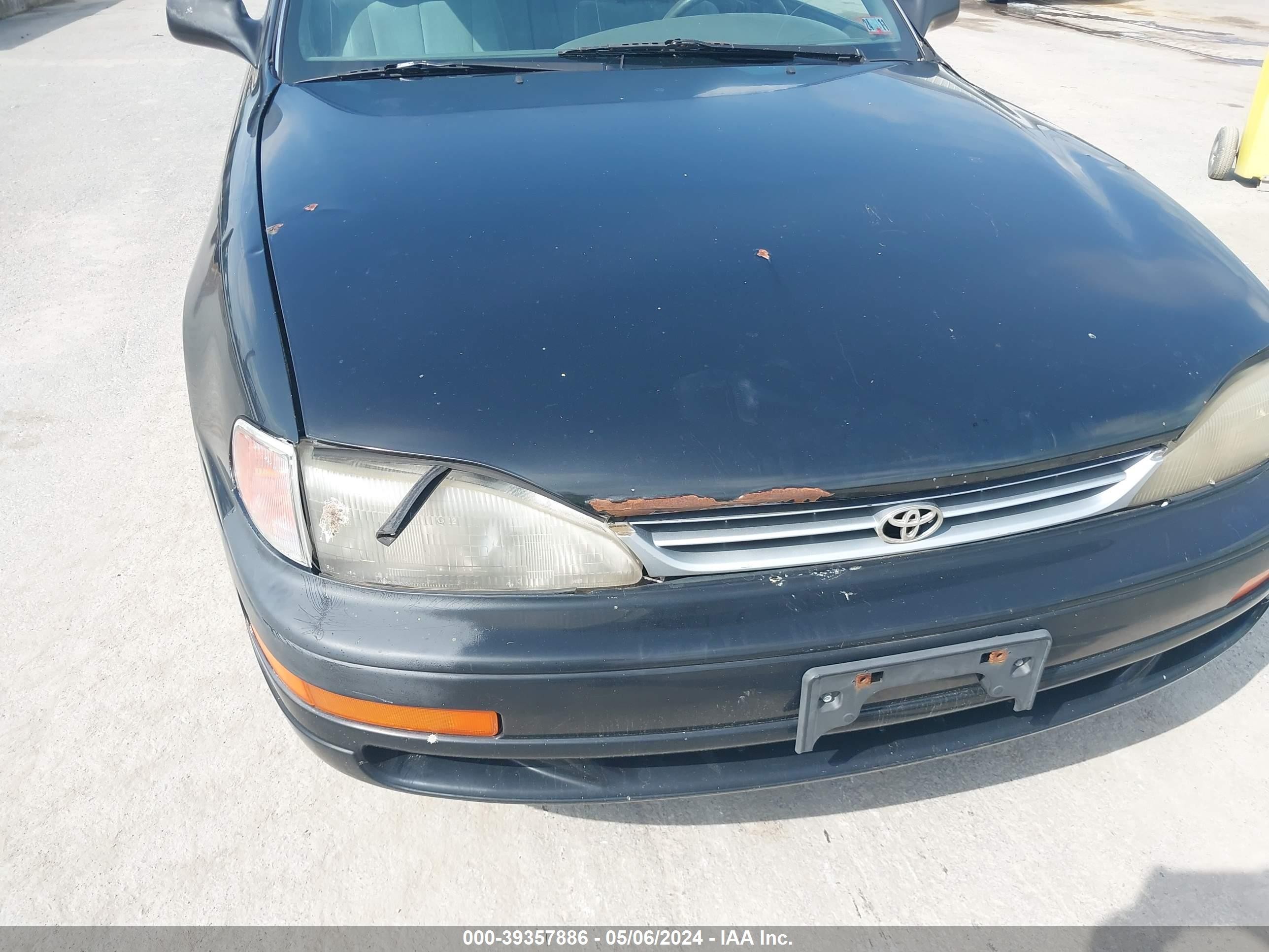 Photo 12 VIN: 4T1VK13E7NU044893 - TOYOTA CAMRY 