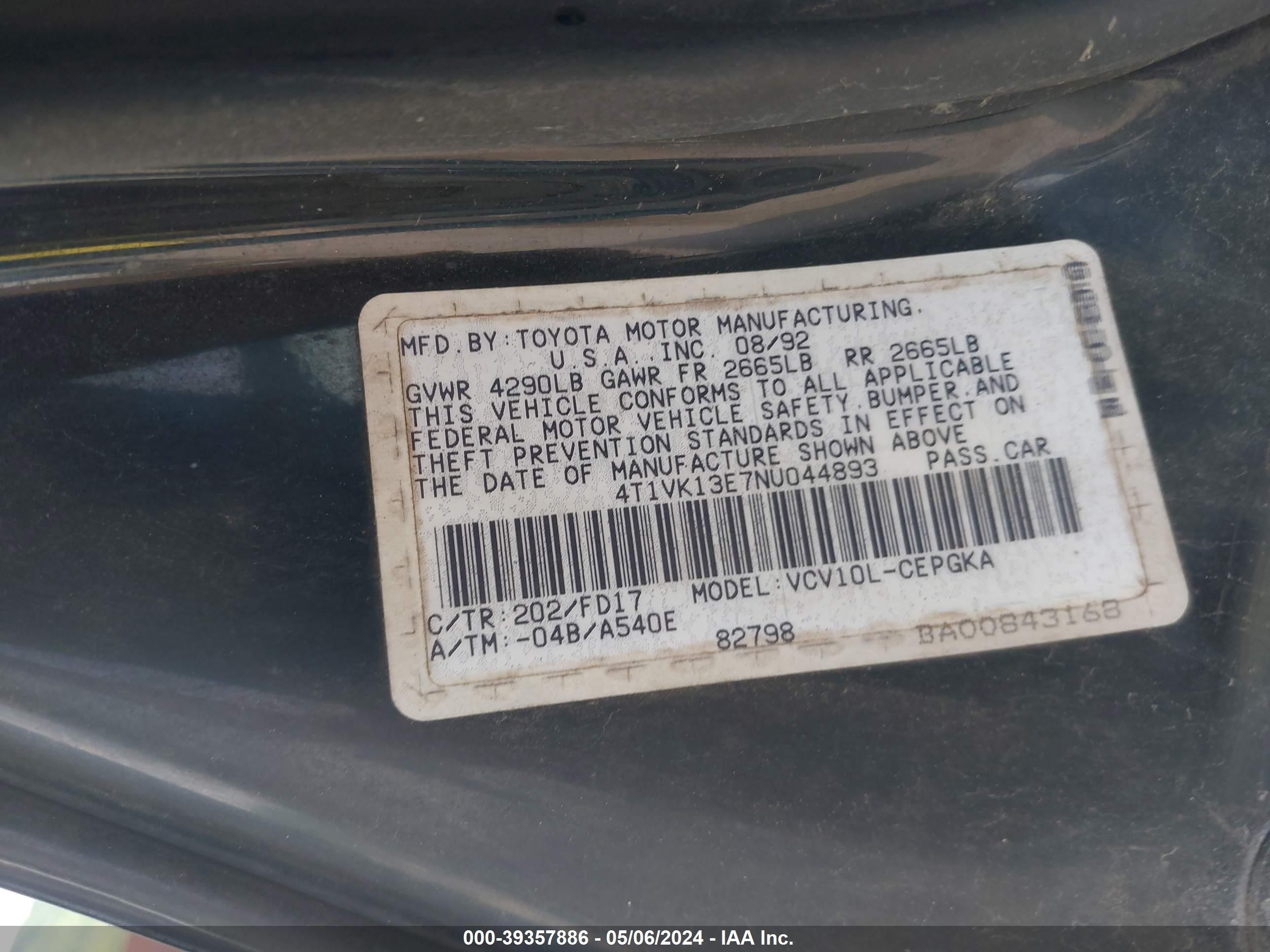 Photo 8 VIN: 4T1VK13E7NU044893 - TOYOTA CAMRY 