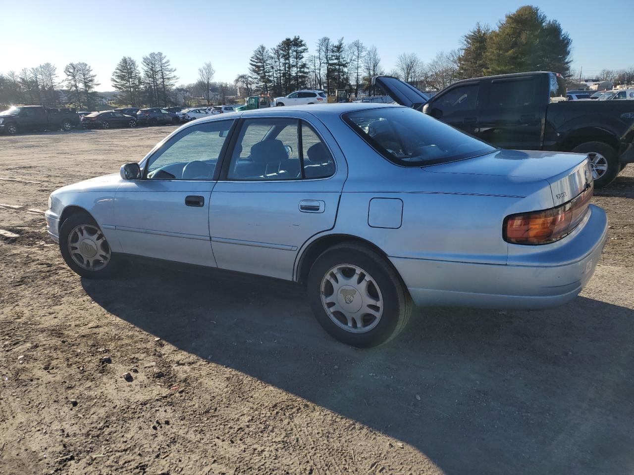 Photo 1 VIN: 4T1VK13EXNU038098 - TOYOTA CAMRY 