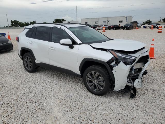 Photo 3 VIN: 4T3B6RFV7RU158715 - TOYOTA RAV4 XLE P 