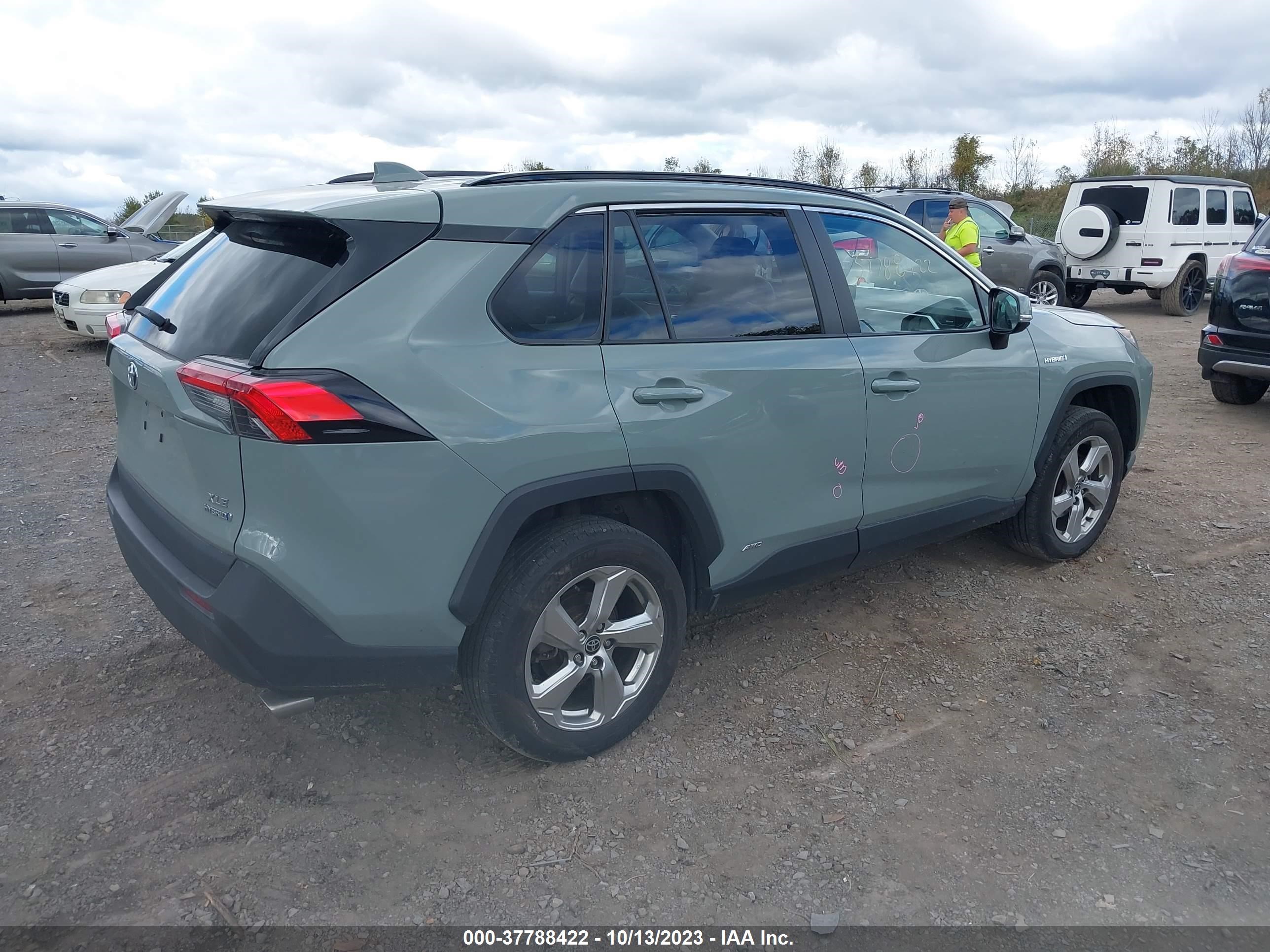 Photo 4 VIN: 4T3B6RFV8MU061984 - TOYOTA RAV4 