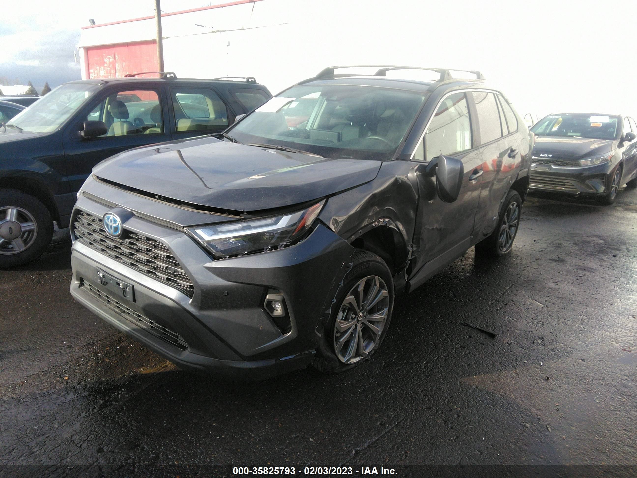 Photo 1 VIN: 4T3B6RFV8NU073702 - TOYOTA RAV 4 