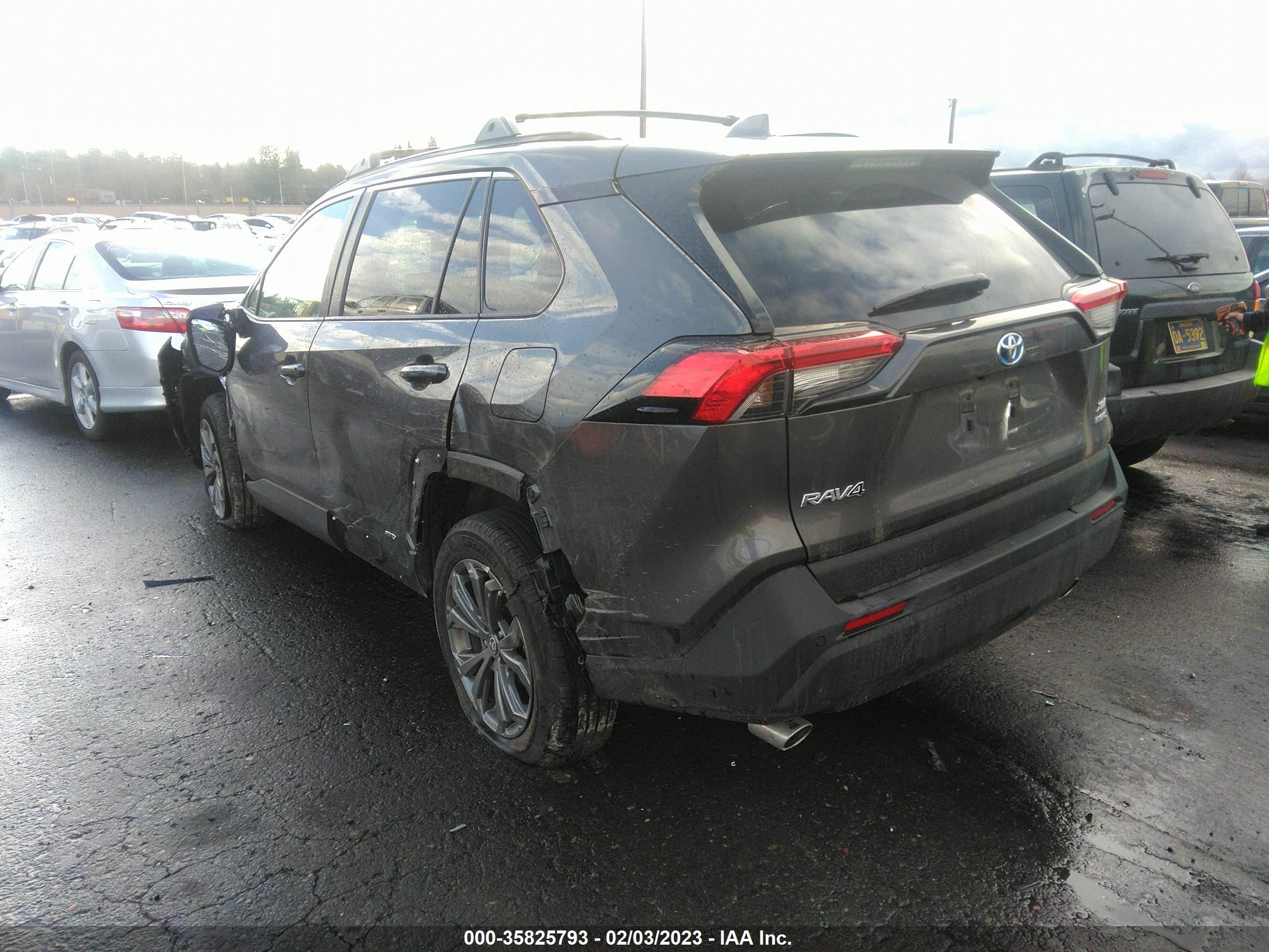 Photo 2 VIN: 4T3B6RFV8NU073702 - TOYOTA RAV 4 