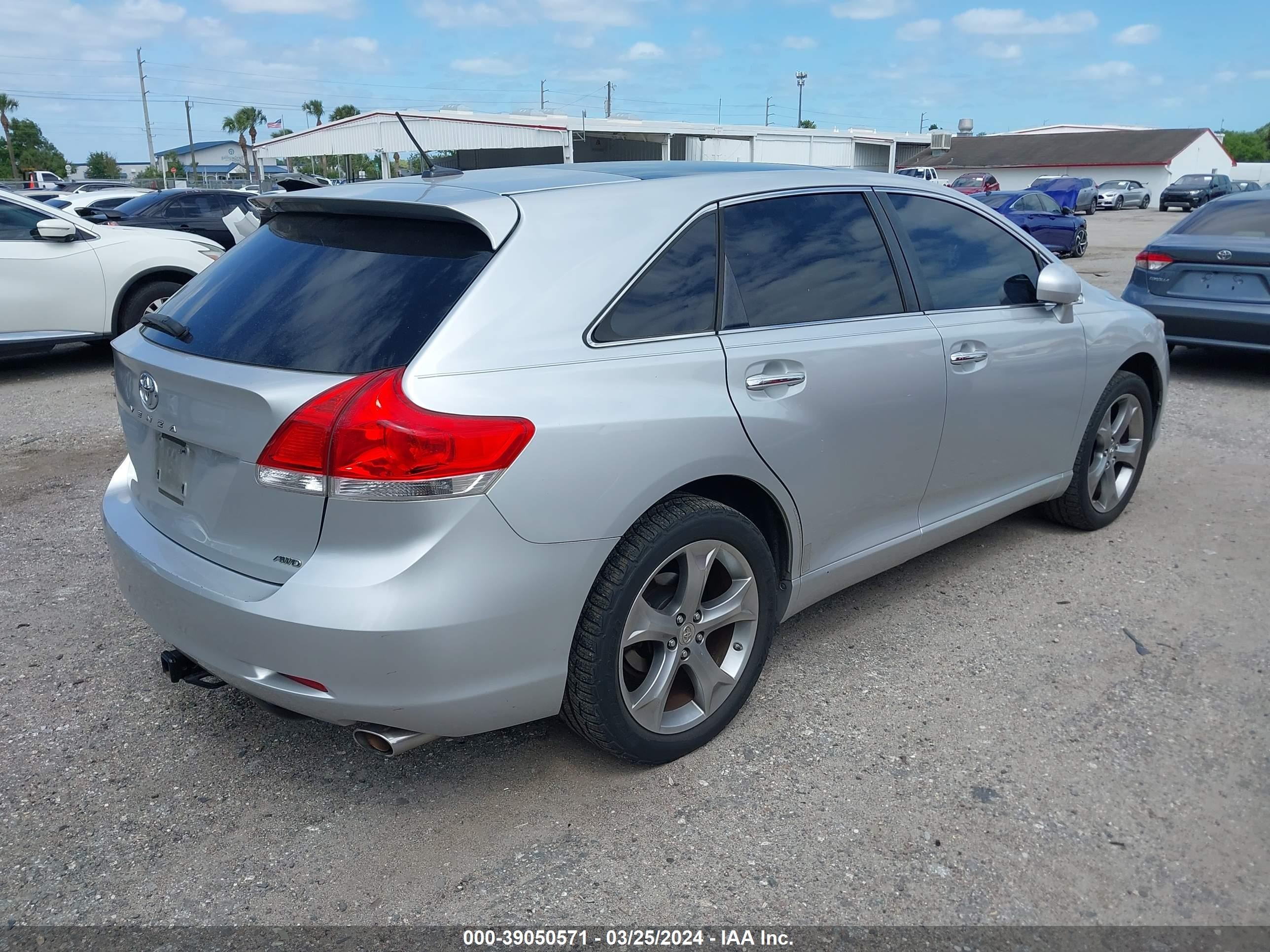 Photo 3 VIN: 4T3BK3BB0BU063469 - TOYOTA VENZA 