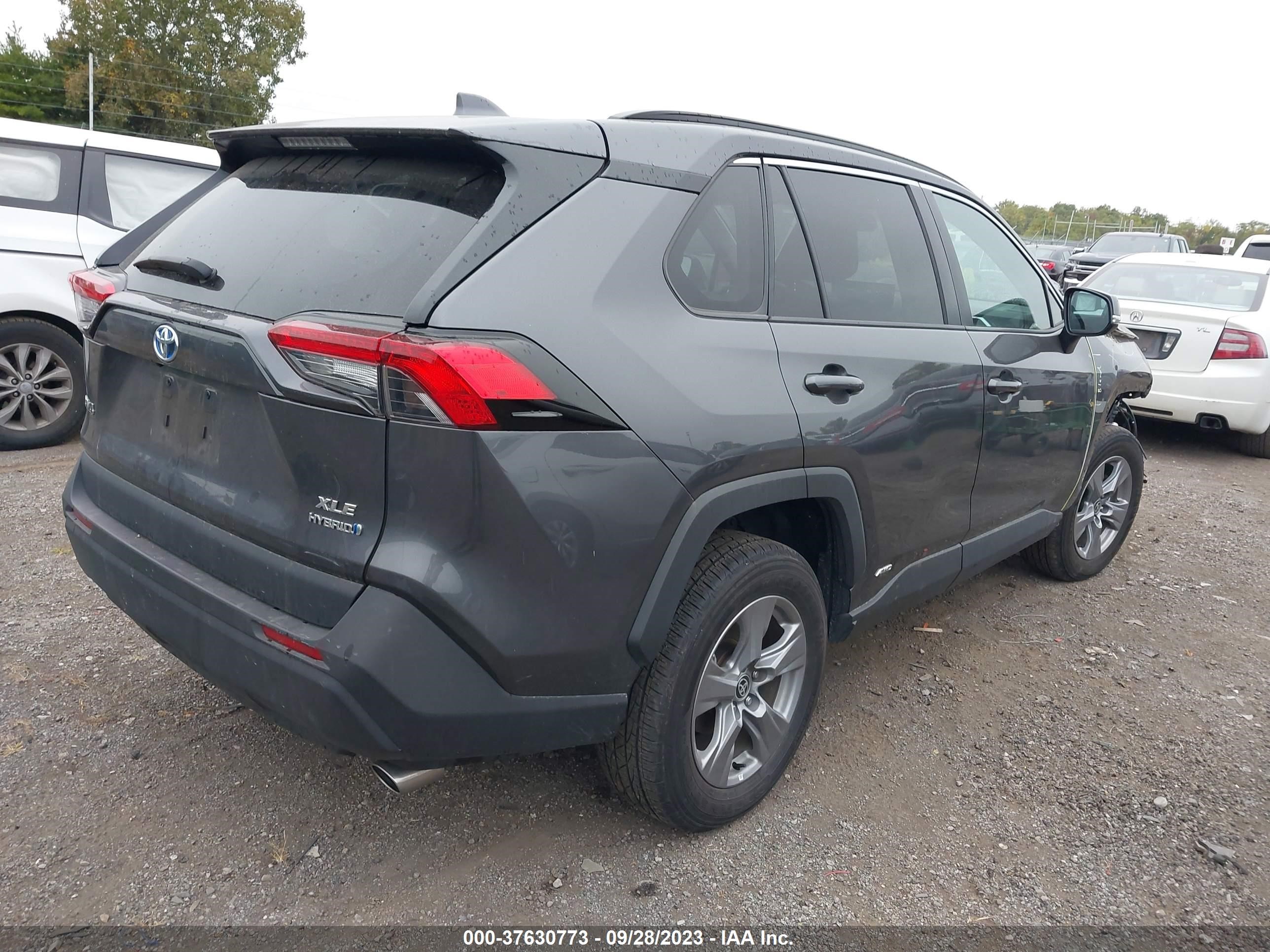 Photo 3 VIN: 4T3RWRFV0NU057010 - TOYOTA RAV 4 