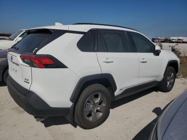 Photo 2 VIN: 4T3RWRFV2RU129329 - TOYOTA RAV4 XLE 