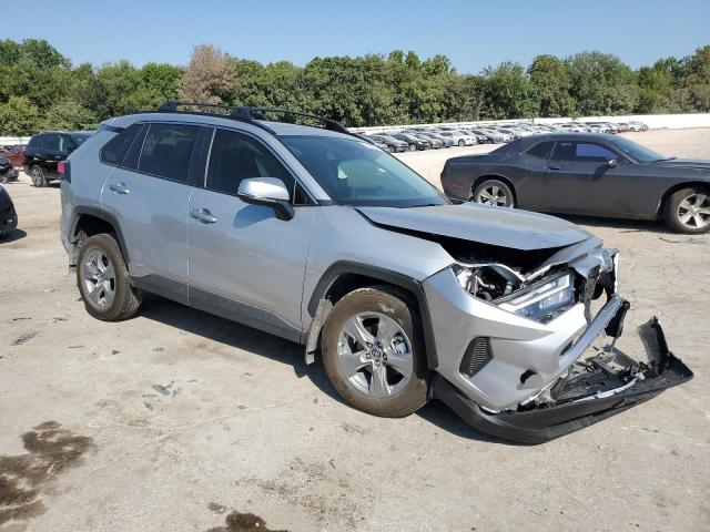 Photo 3 VIN: 4T3RWRFV3PU104680 - TOYOTA RAV4 XLE 