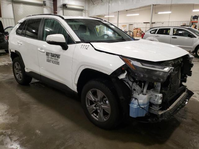 Photo 3 VIN: 4T3RWRFV4RU124147 - TOYOTA RAV4 XLE 