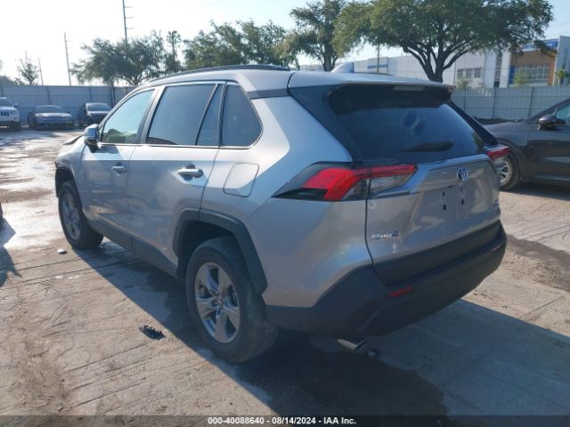 Photo 2 VIN: 4T3RWRFV4RU146018 - TOYOTA RAV4 XLE 