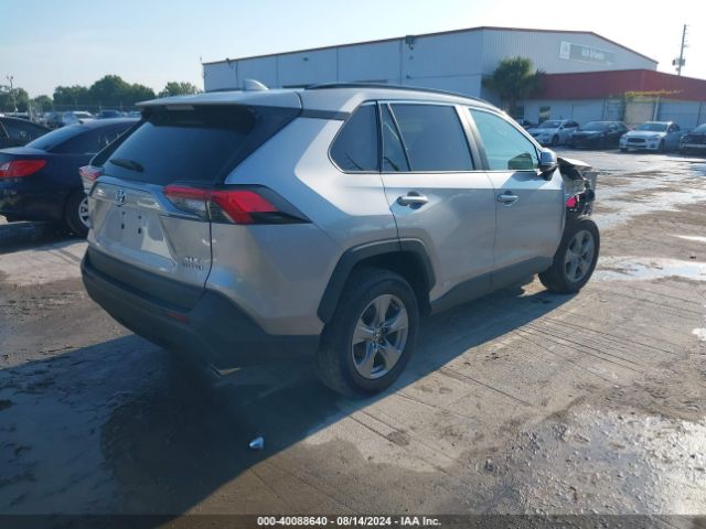 Photo 3 VIN: 4T3RWRFV4RU146018 - TOYOTA RAV4 XLE 