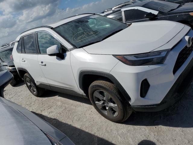 Photo 3 VIN: 4T3RWRFV6RU149728 - TOYOTA RAV4 XLE 