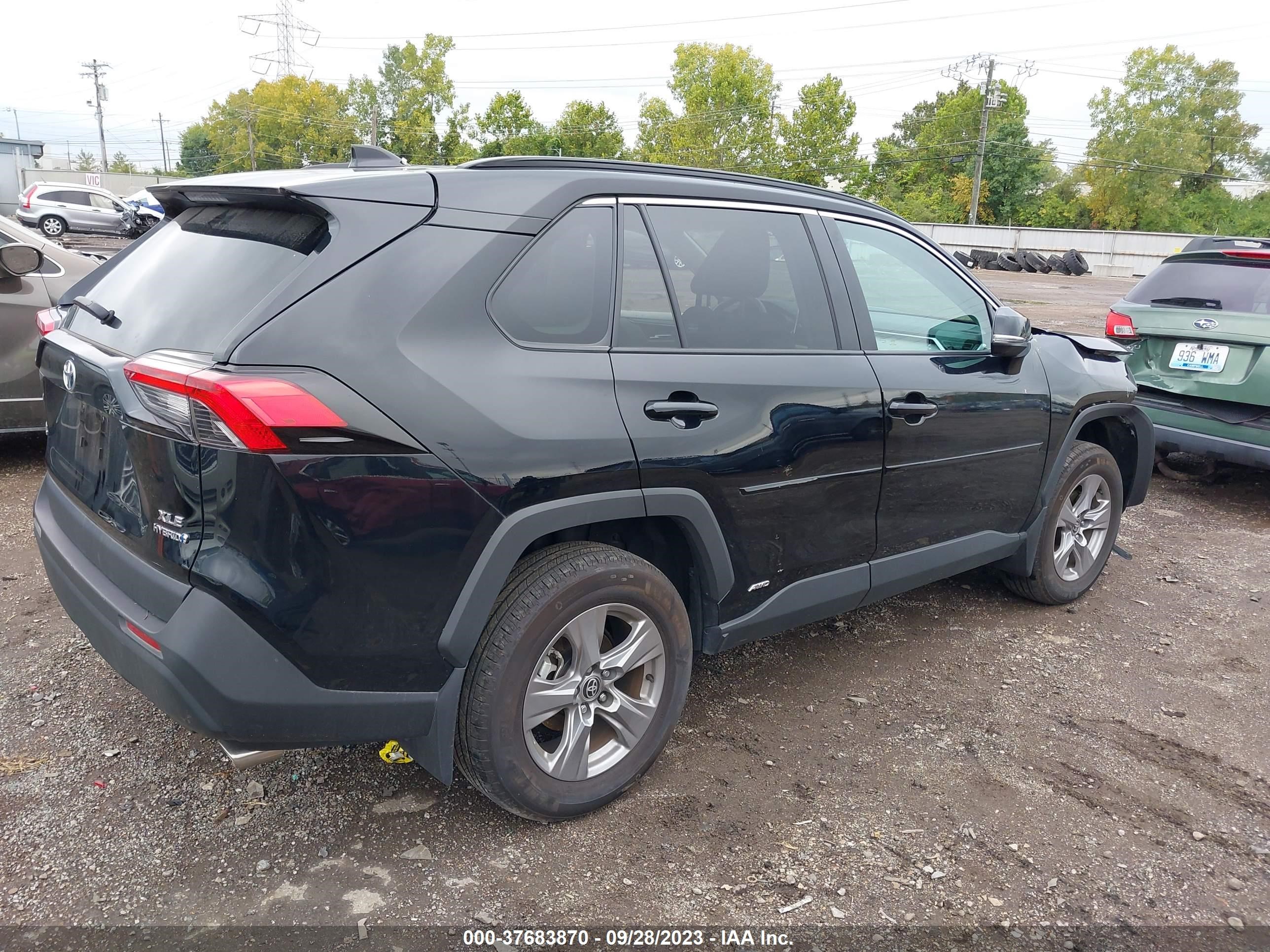 Photo 3 VIN: 4T3RWRFVXNU067608 - TOYOTA RAV 4 