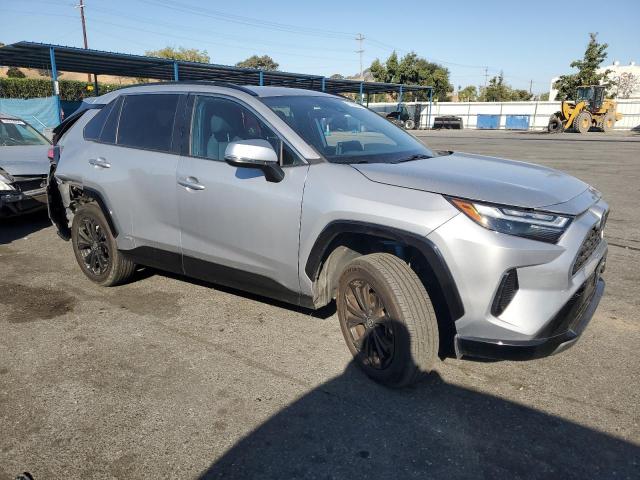 Photo 3 VIN: 4T3T6RFV2NU078589 - TOYOTA RAV4 SE 