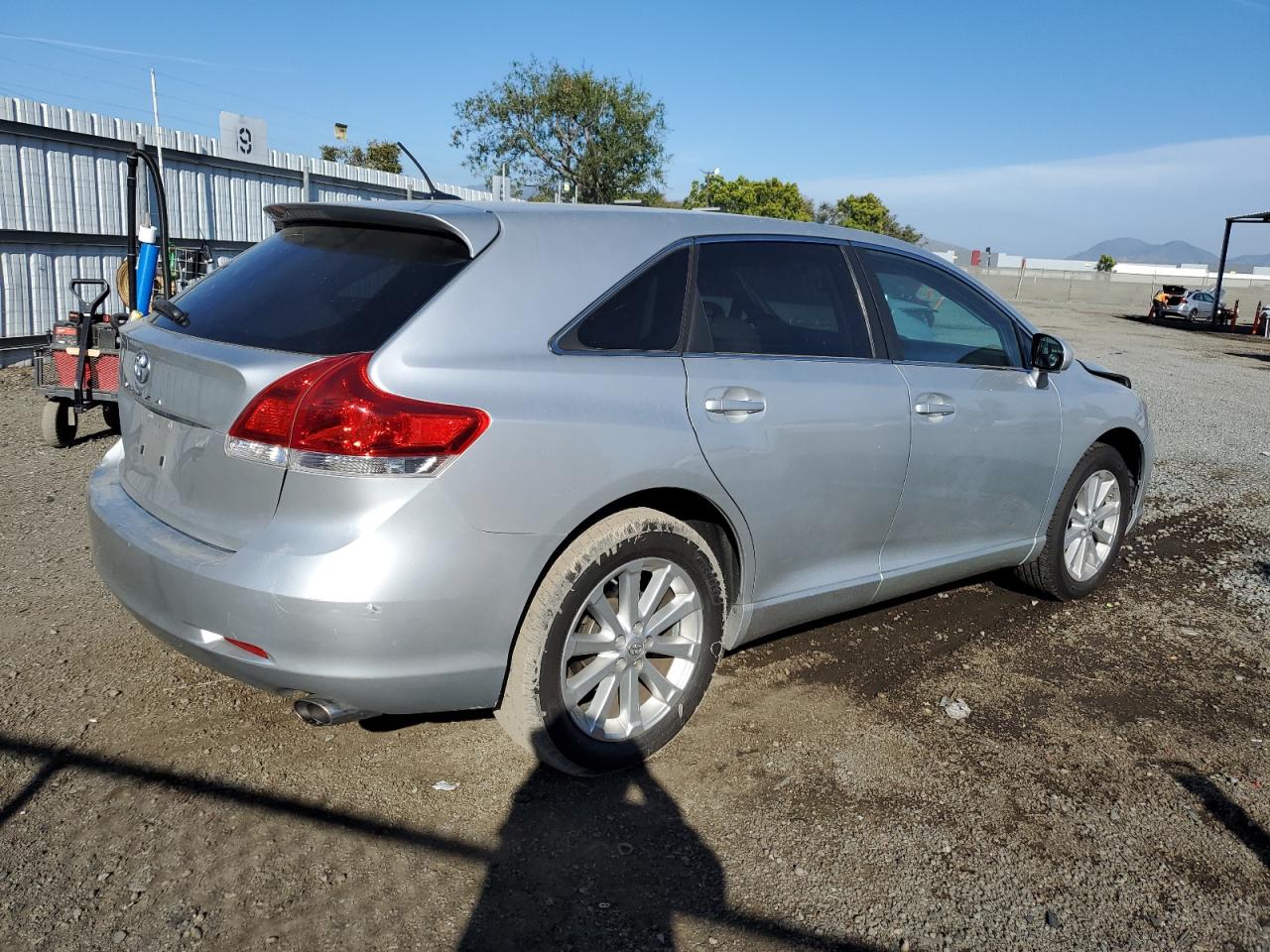 Photo 2 VIN: 4T3ZA3BB5BU040724 - TOYOTA VENZA 